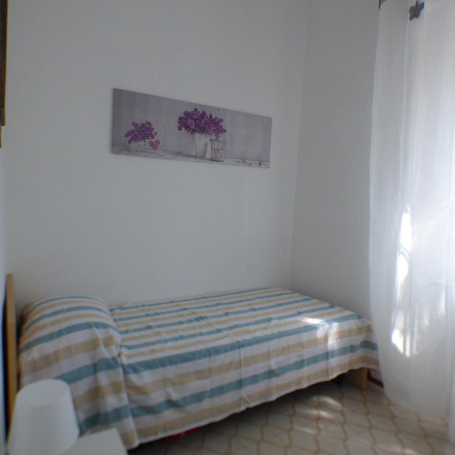 Villetta Anna Tirrenia Bagian luar foto